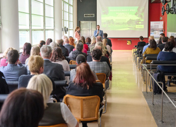 Představení modernizace areálu nemocnice viděly stovky lidí photo